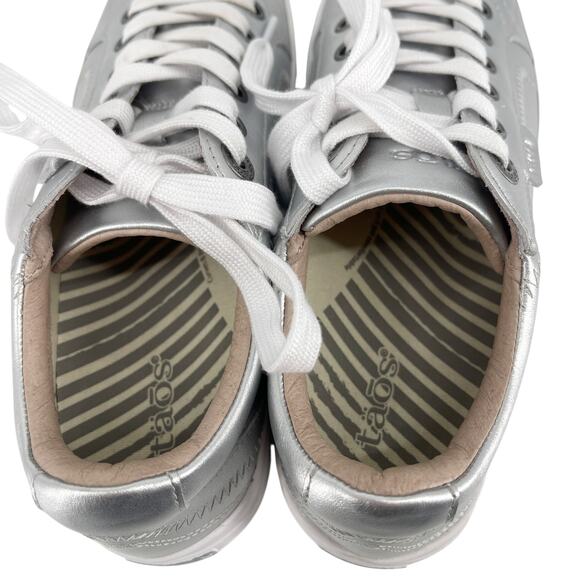 Taos Plim Soul Luxe Sneaker in Metallic Silver Size 6 Quiet Luxury Leather - Picture 9 of 10